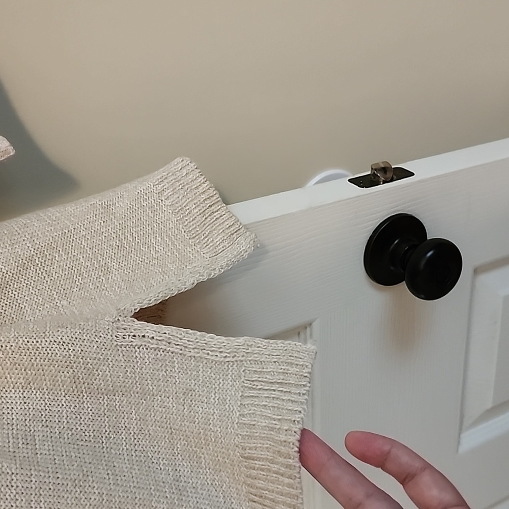 Sweater - Picture 3 of 4
